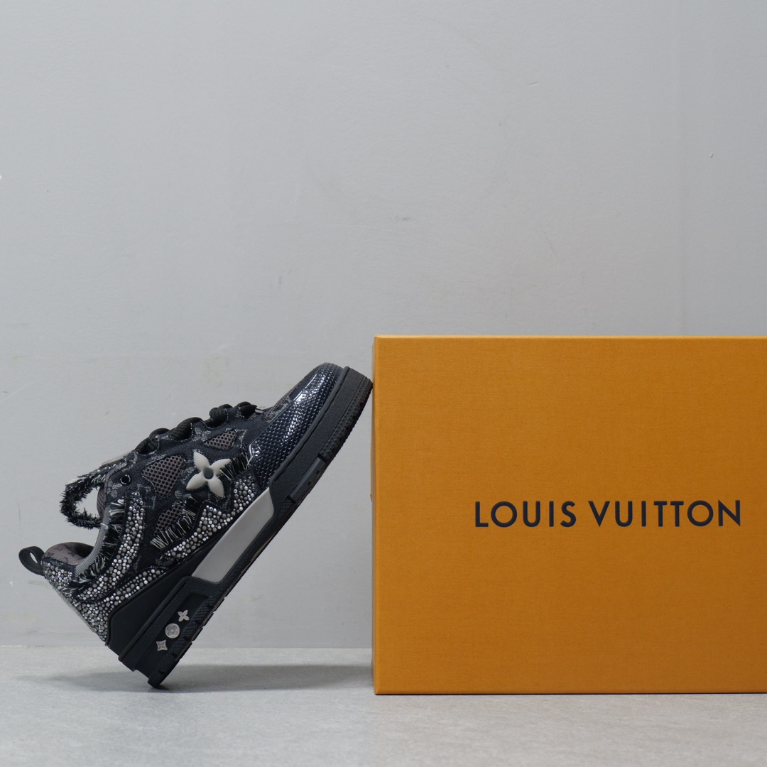 LOUIS VUITON TRAINERS