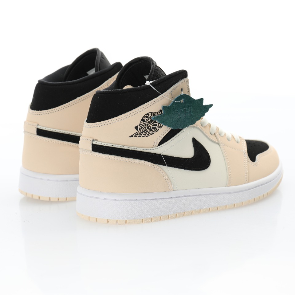 NIKE Wmns Air Jordan 1 Retro Mid"Barely Orange"