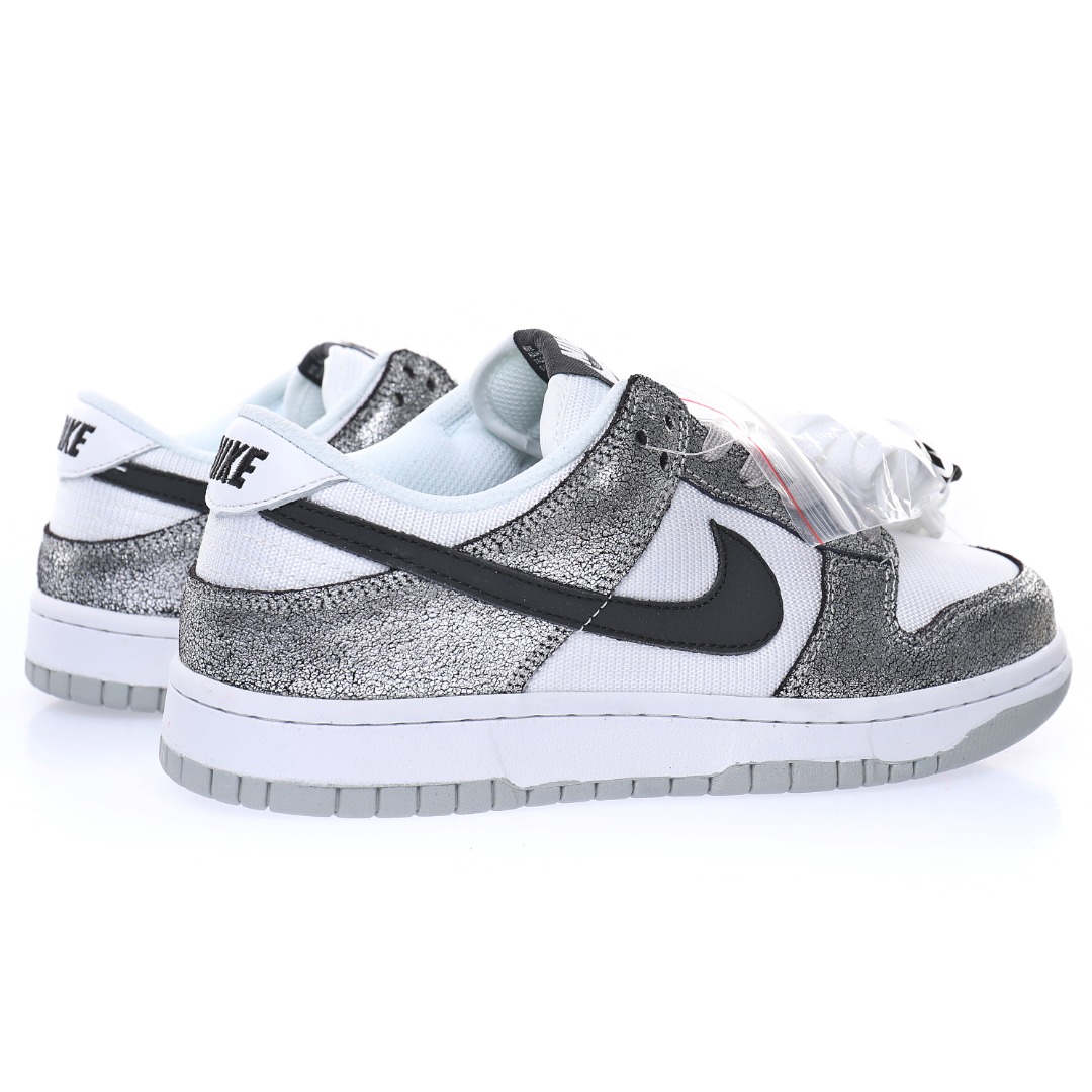 Nike WMNS SB Dunk Low"White Metallic Silver"