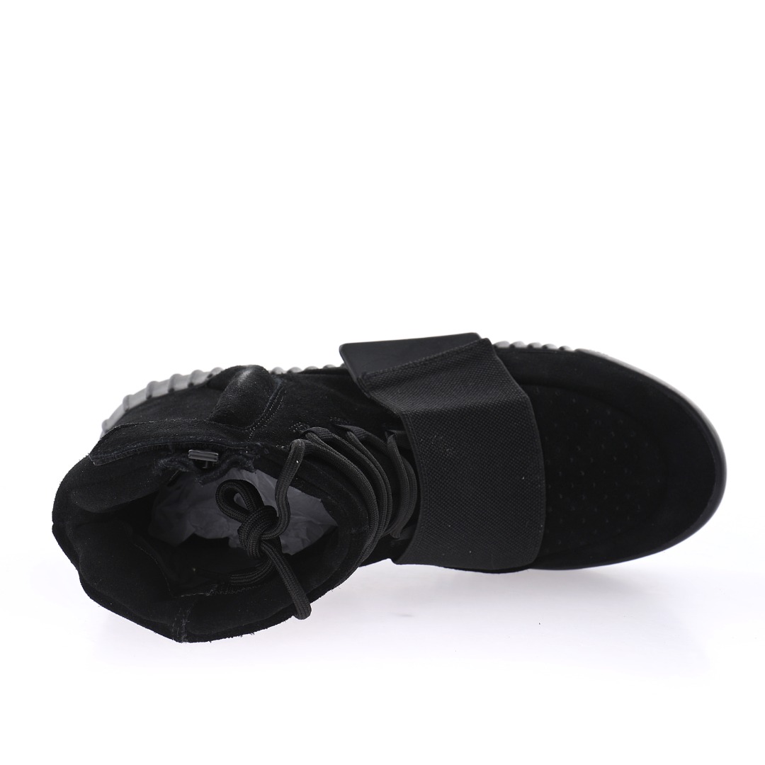 Kanye West x Adidas Originals YEEZY BOOST "Triple Black"