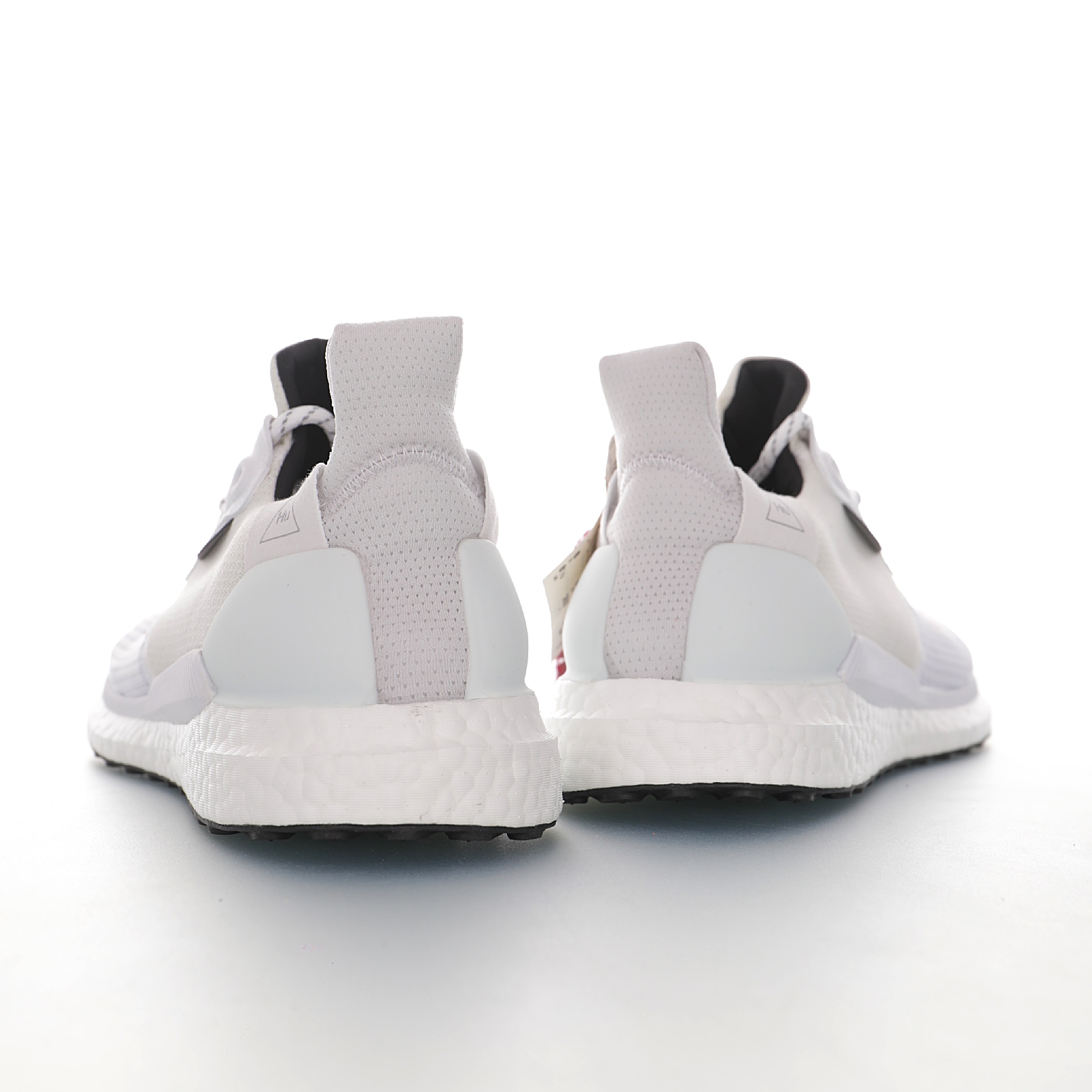 Human Made x 菲董Pharrell Williams x adidas Solar Hu Glide"Love Pack"