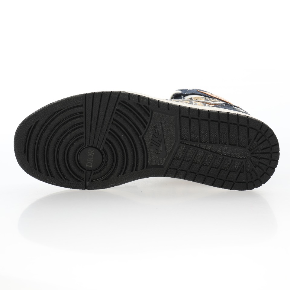 BespokeIND x Dior x Air Jordan 1 Custom"Air Dior"