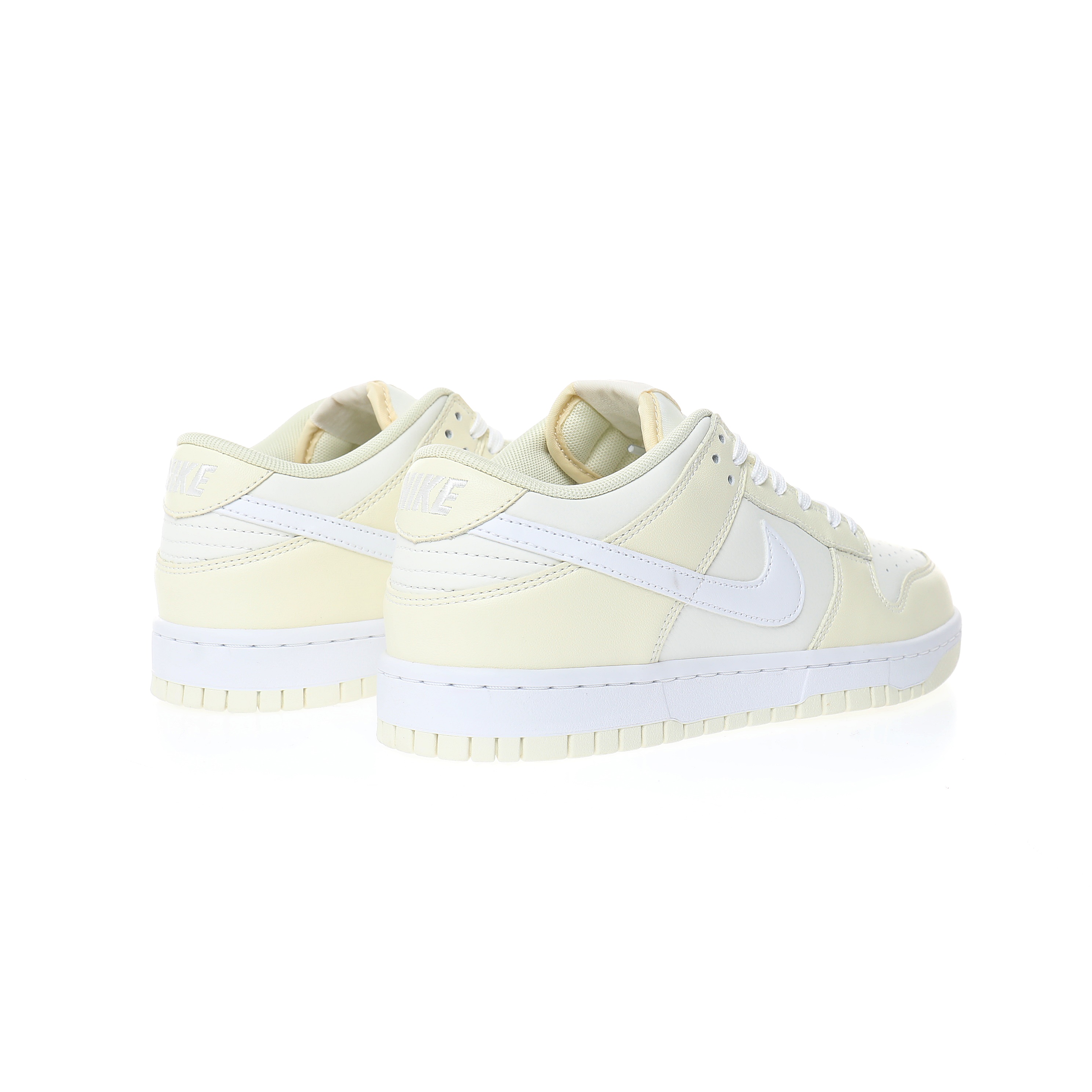 Nike SB Dunk Low"Coconut Milk"