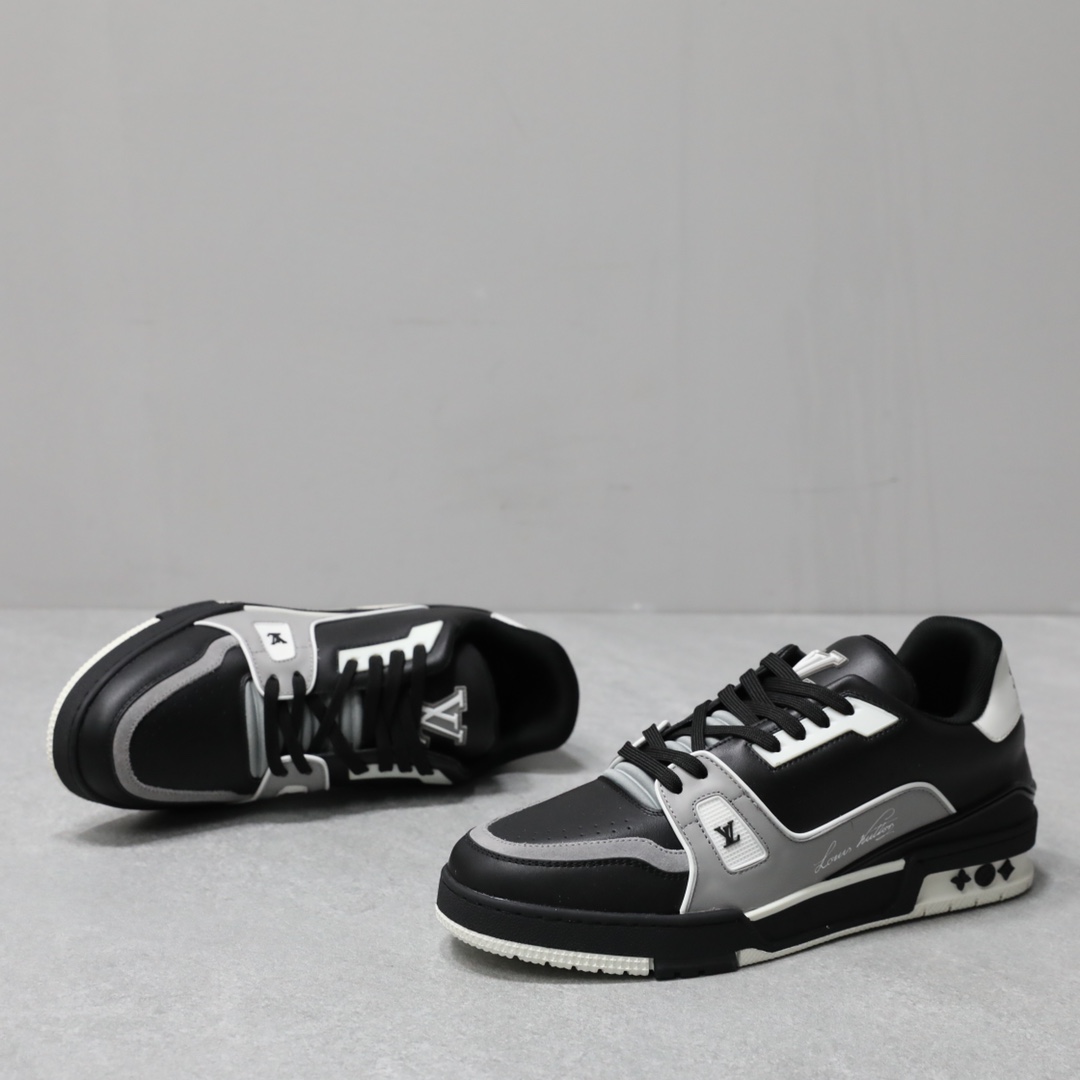 LOUIS VUITTON TRAINERS