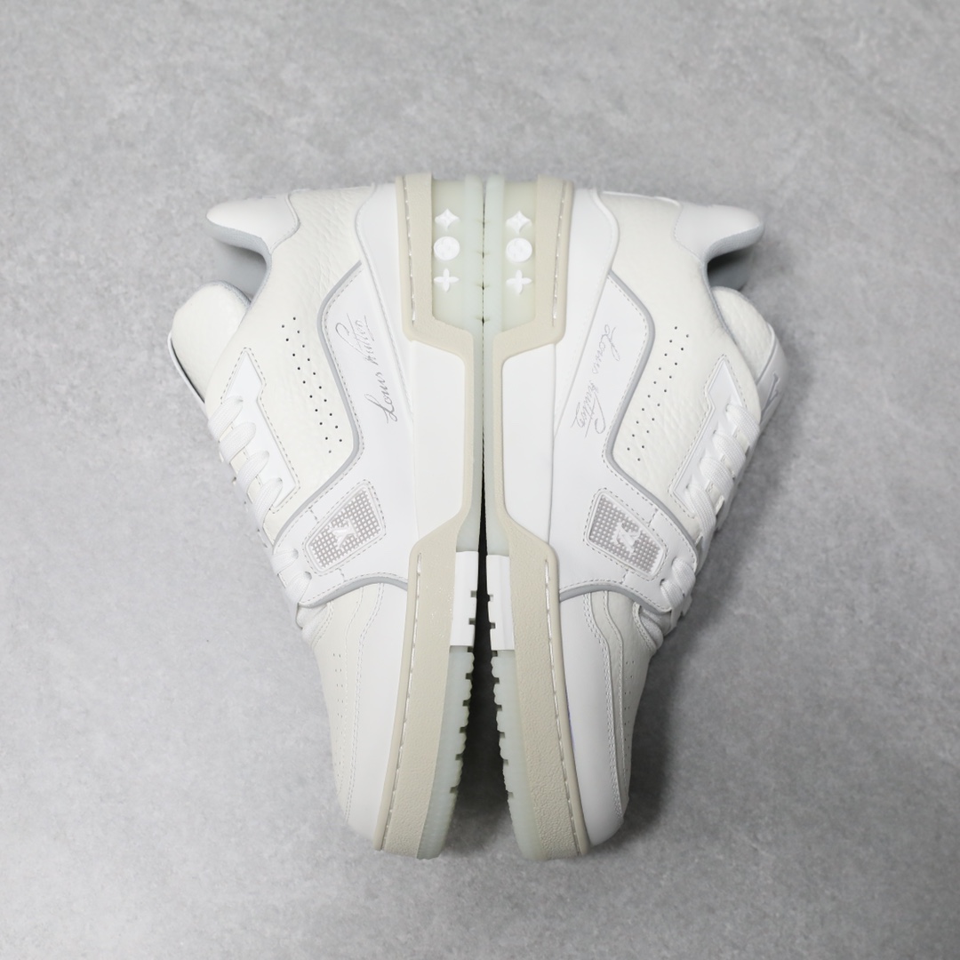 LOUIS VUITTON TRAINERS