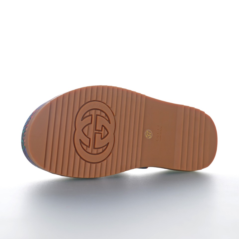 GUCCI Wmns Rubber GG Slide