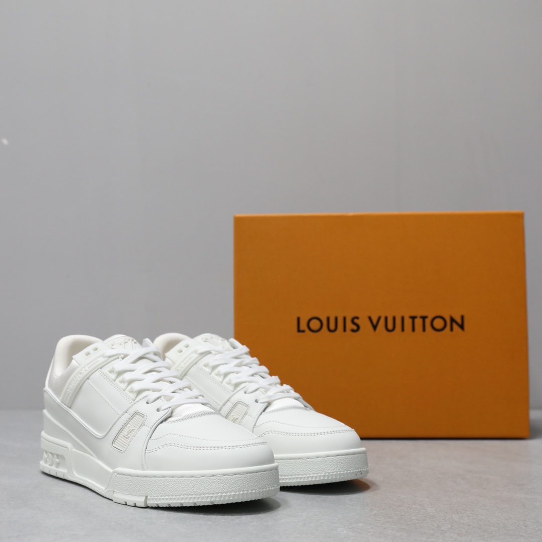LOUIS VUITTON TRAINERS