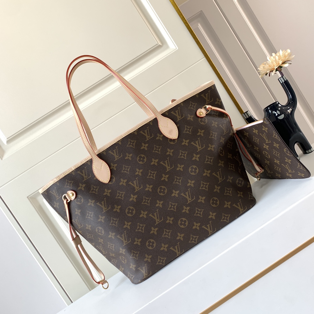 LOUIS VUITTON BAG
