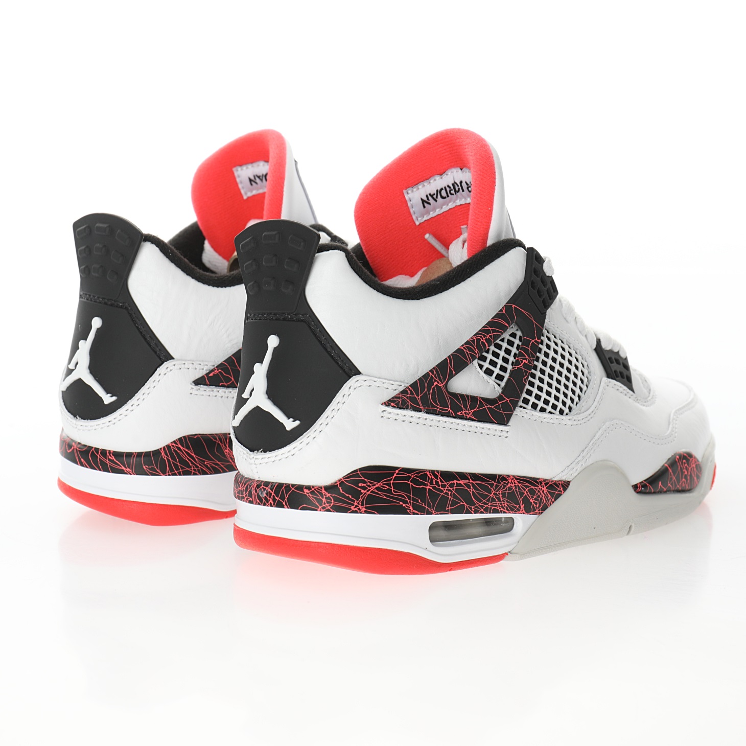 Air Jordan 4 Retro "Hot Lava"