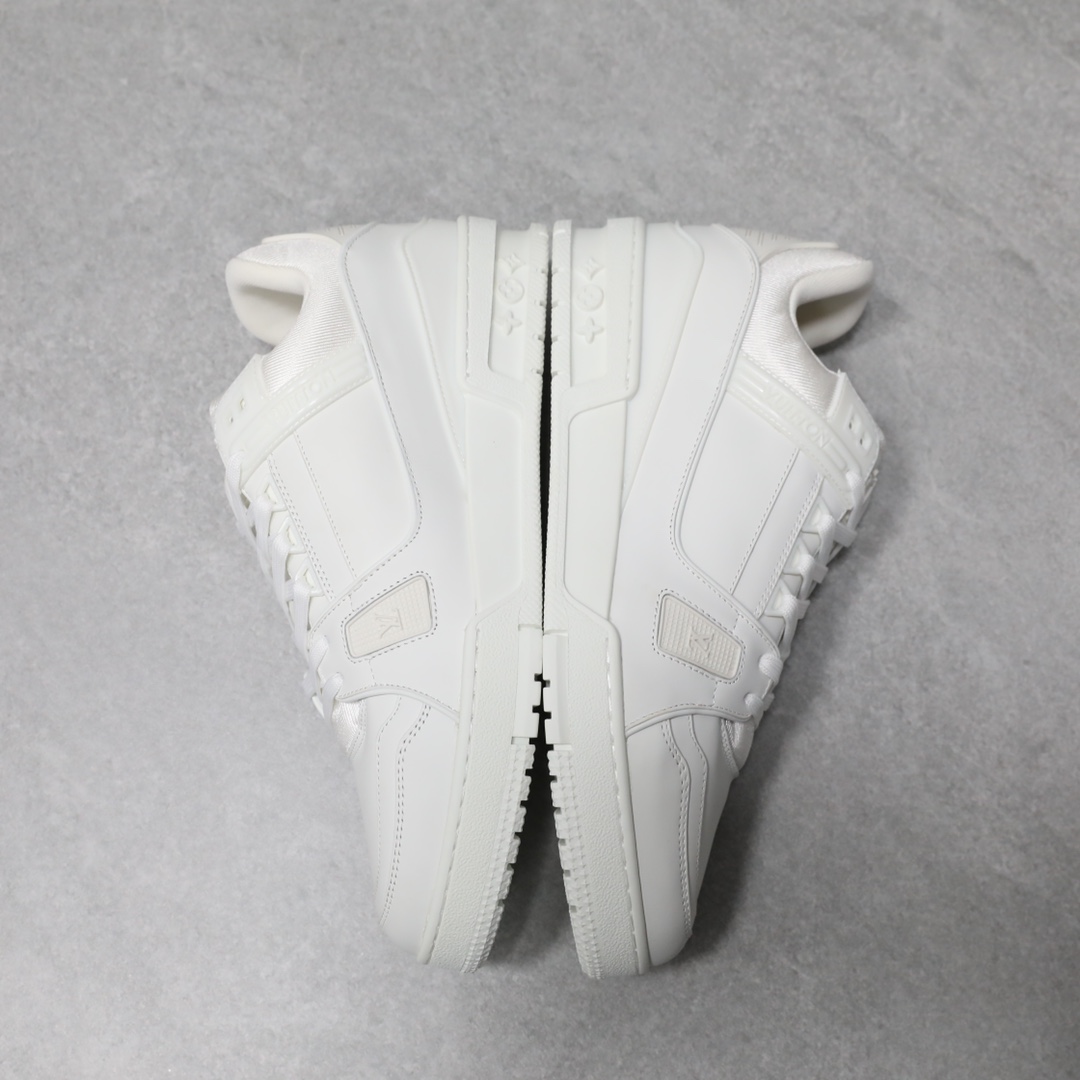 LOUIS VUITTON TRAINERS