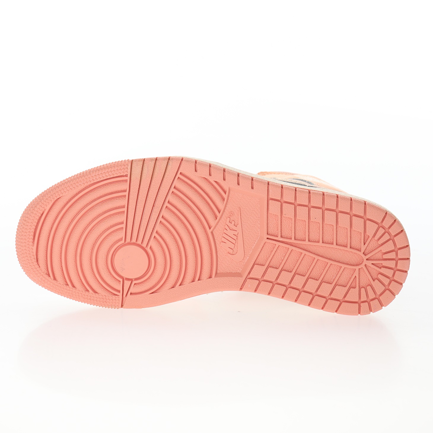 NIKE Wmns Air Jordan 1 Mid "Apricot Orange"