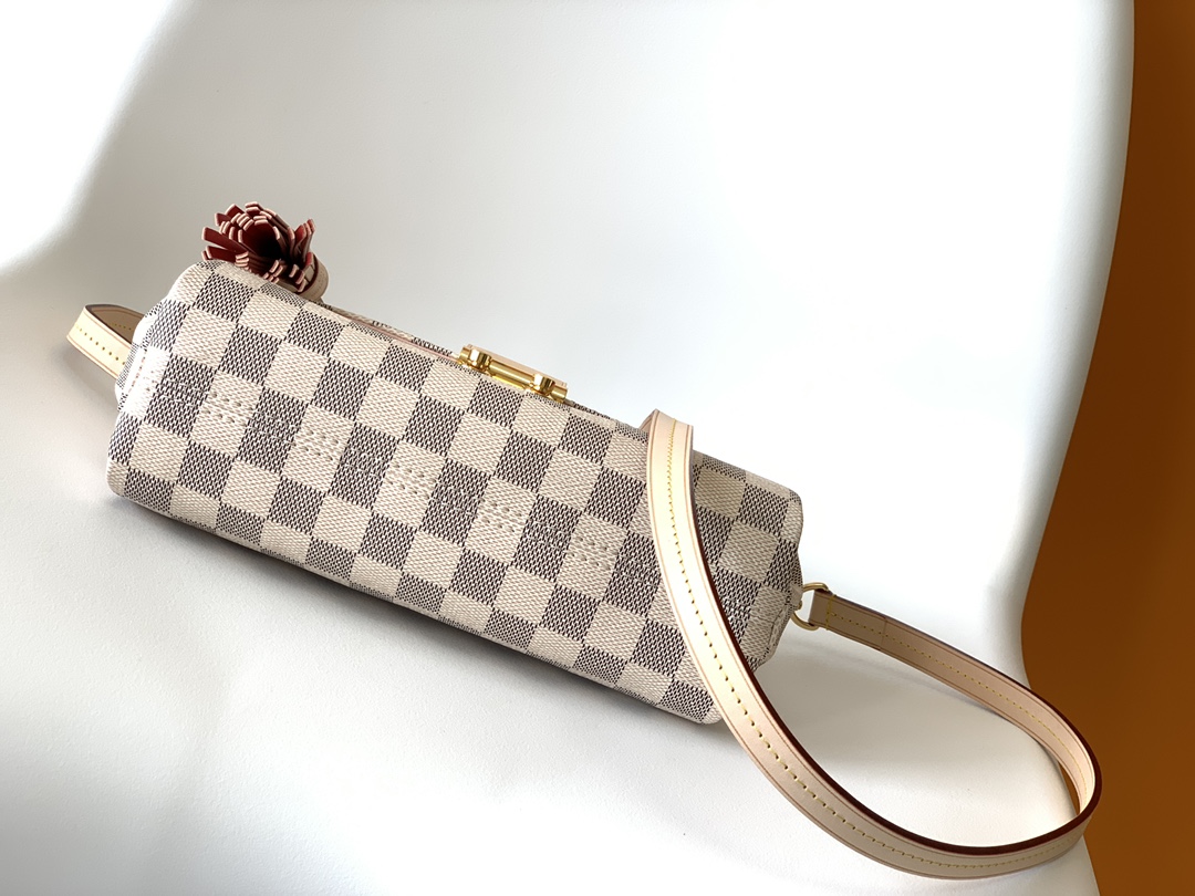 LOUIS VUITTON CROISETTE DAMIER 