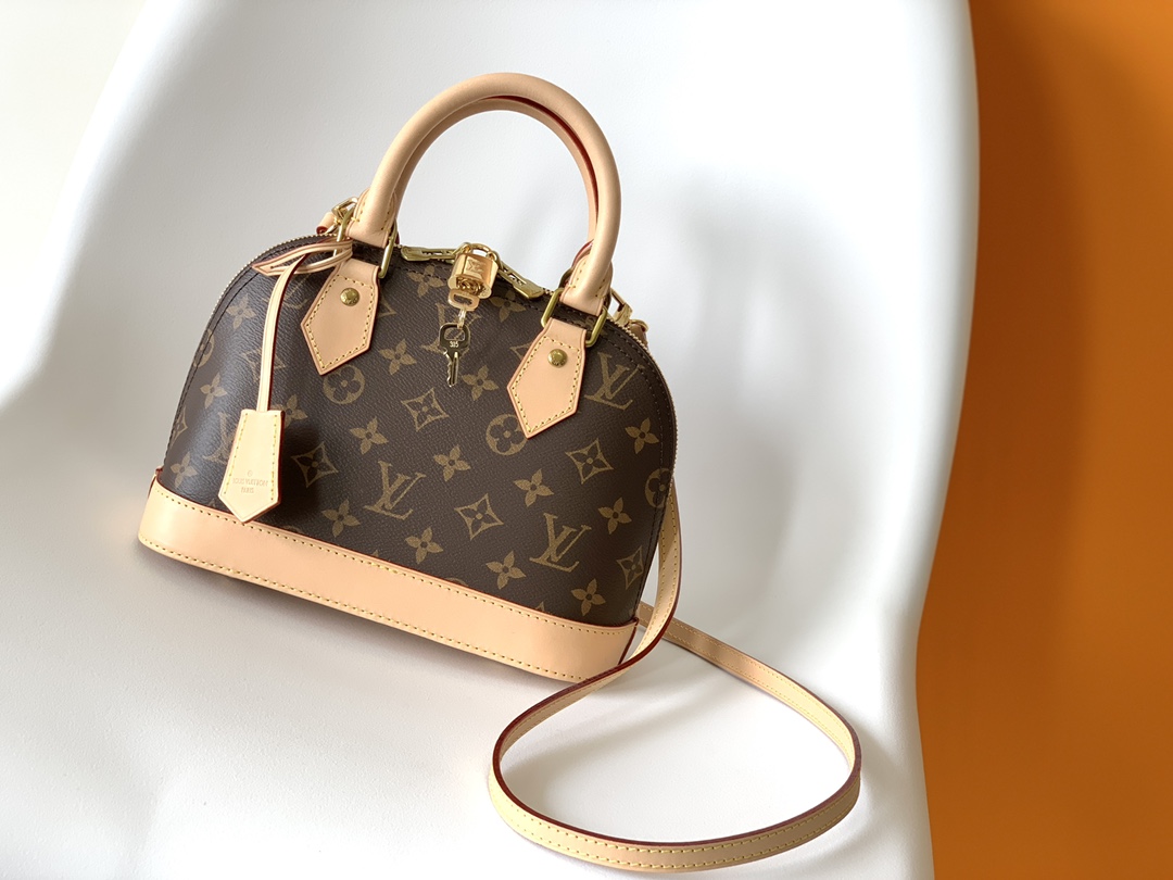 LOUIS VUITTON ALMA BB 