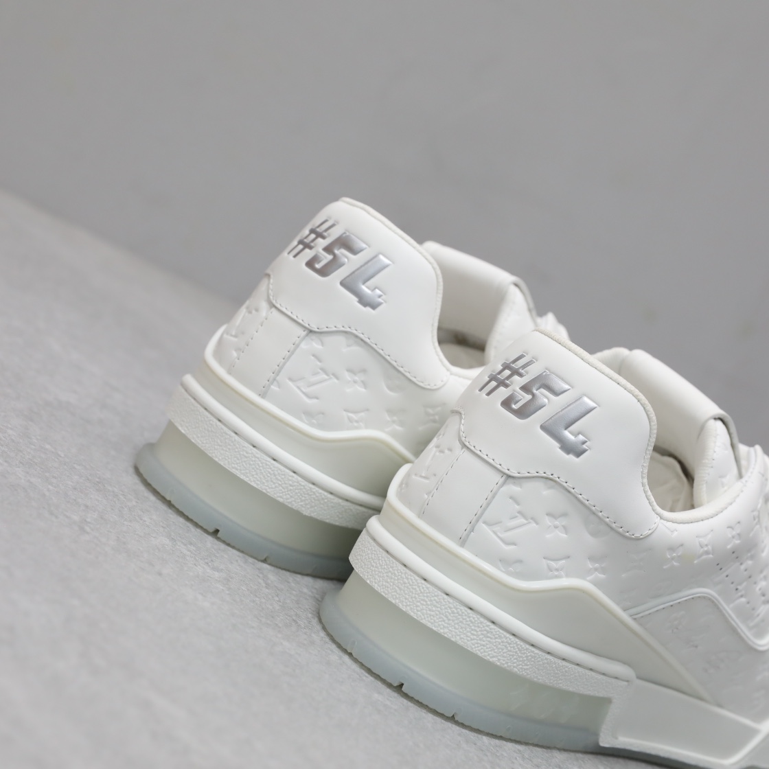 LOUIS VUITTON TRAINERS