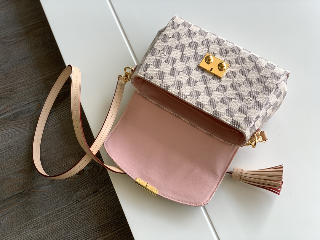 LOUIS VUITTON CROISETTE DAMIER 