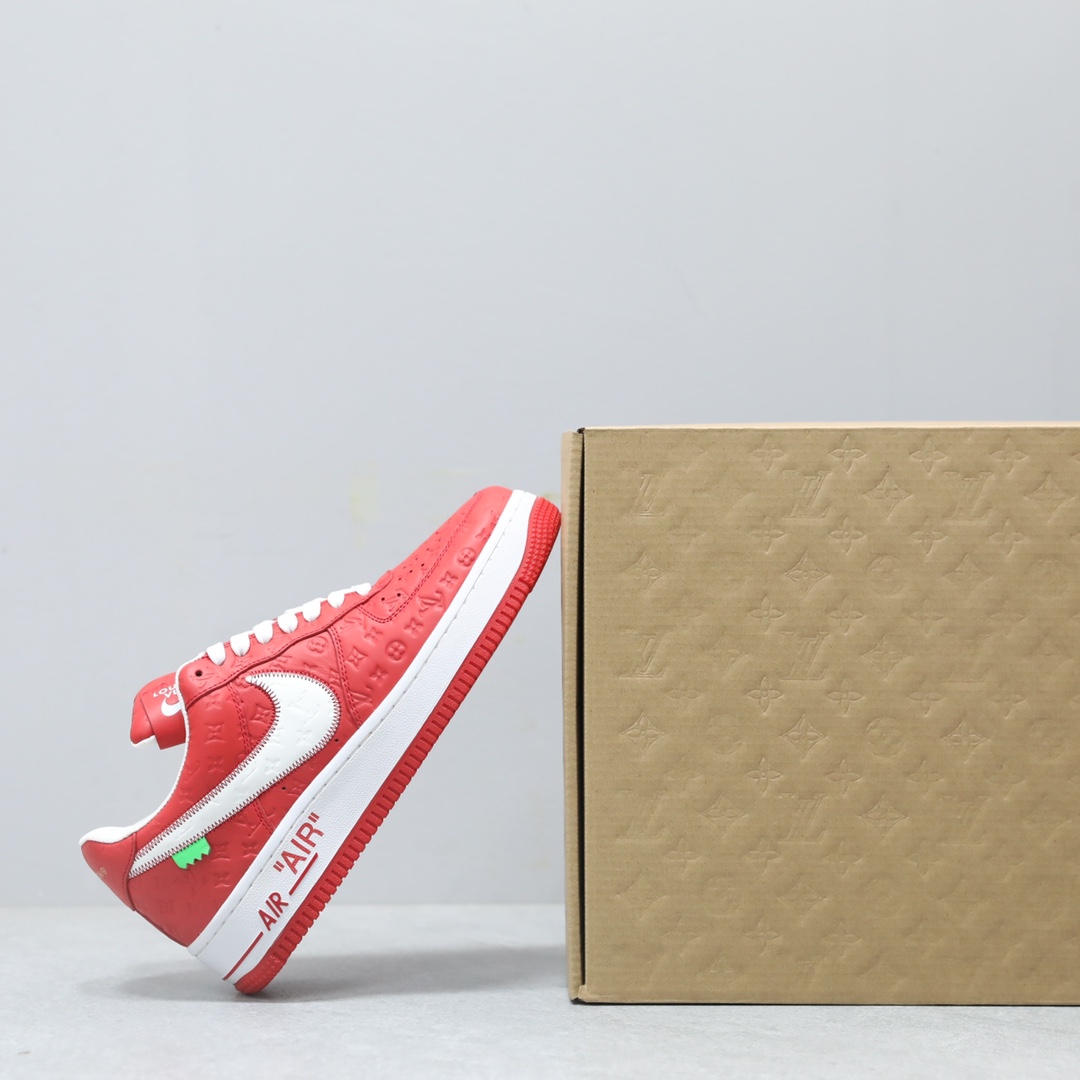 LOUIS VUITTON TRAINERS