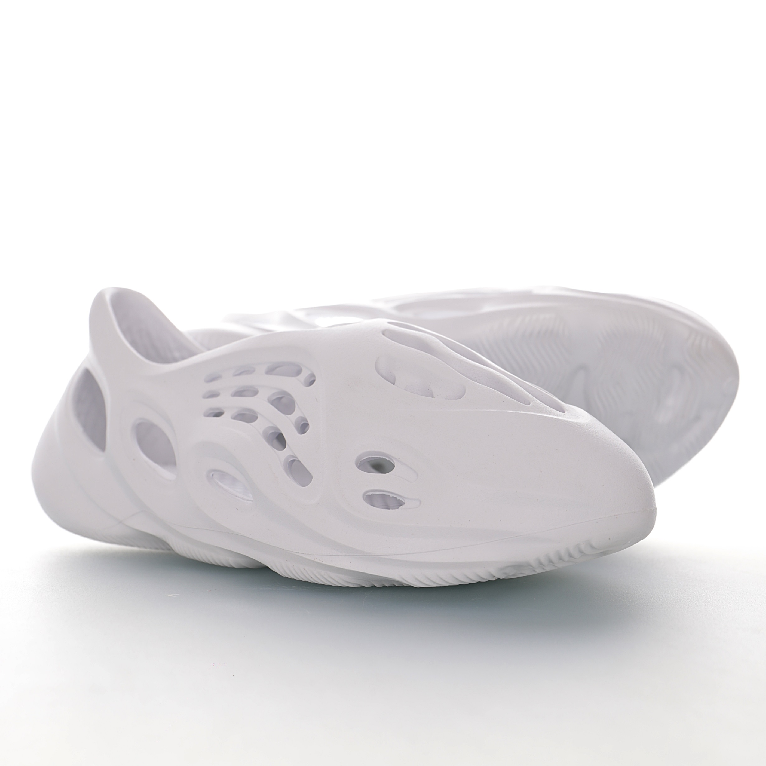 Kanye West x adidas Yeezy Foam Runner Slide"Ararat"