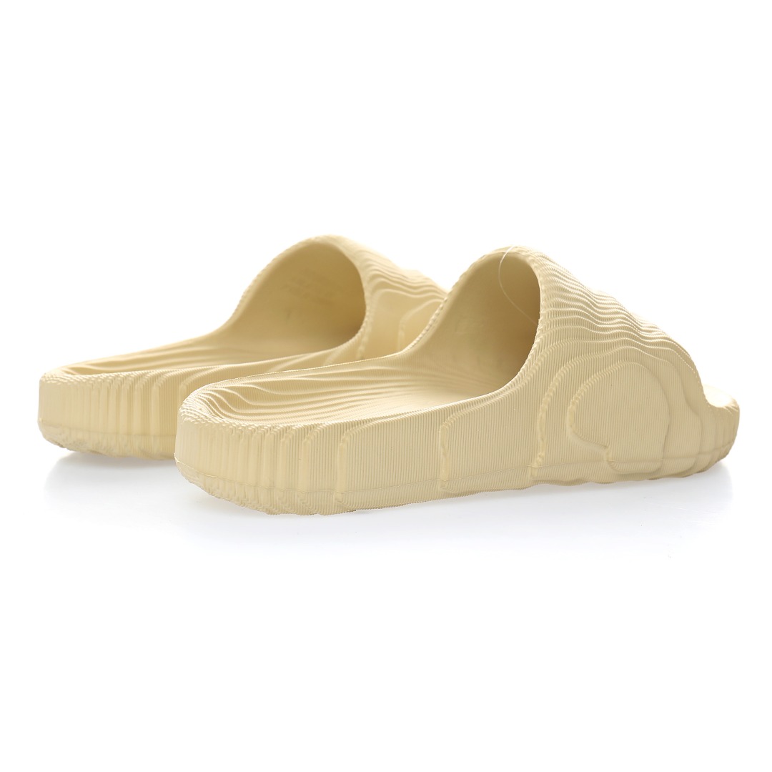 Adidas New Colleettion Slide"Desert Sand"