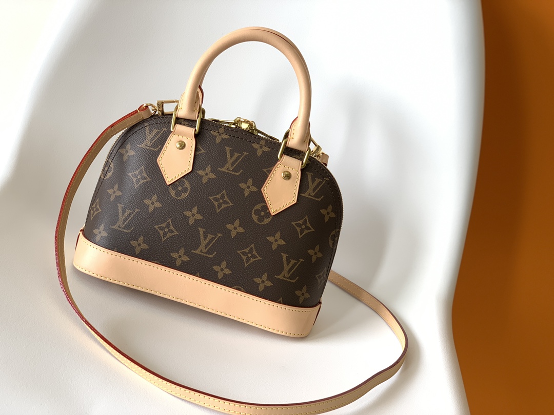 LOUIS VUITTON ALMA BB 