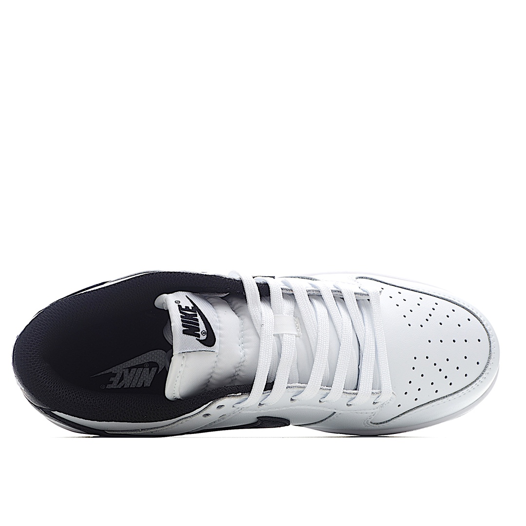 NK Dunk SB Low Black & White