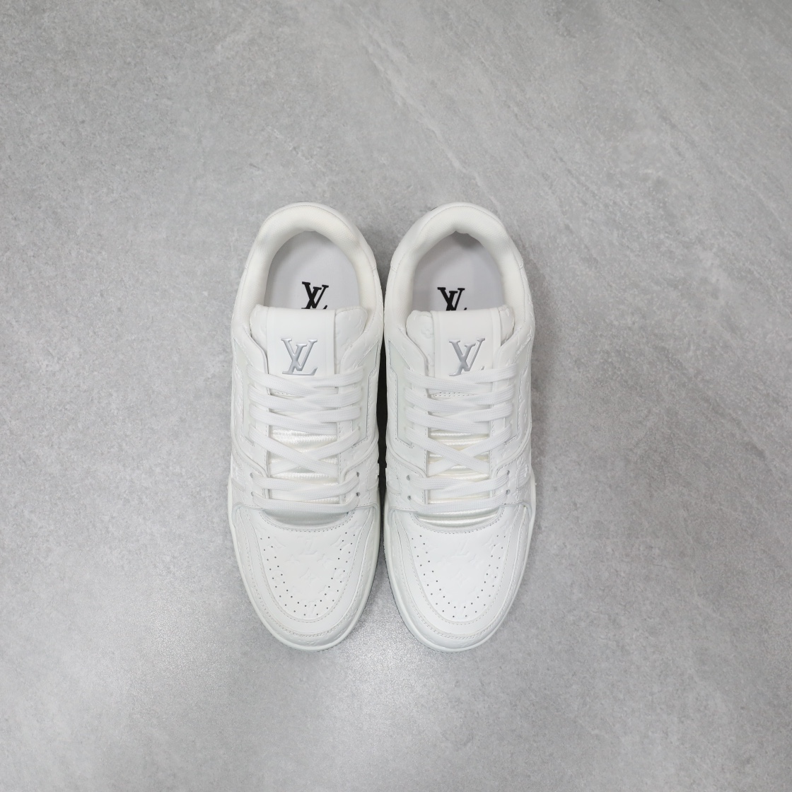 LOUIS VUITTON TRAINERS