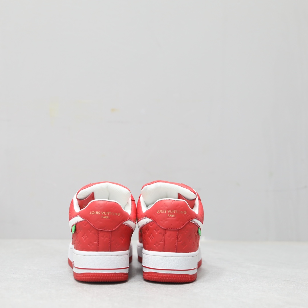 LOUIS VUITTON TRAINERS