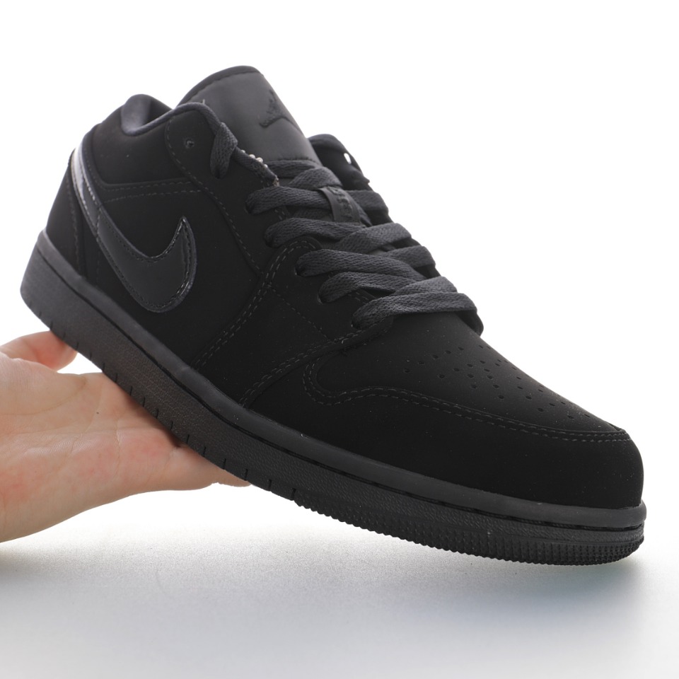 Nike Air Jordan 1 Low"Triple Black "