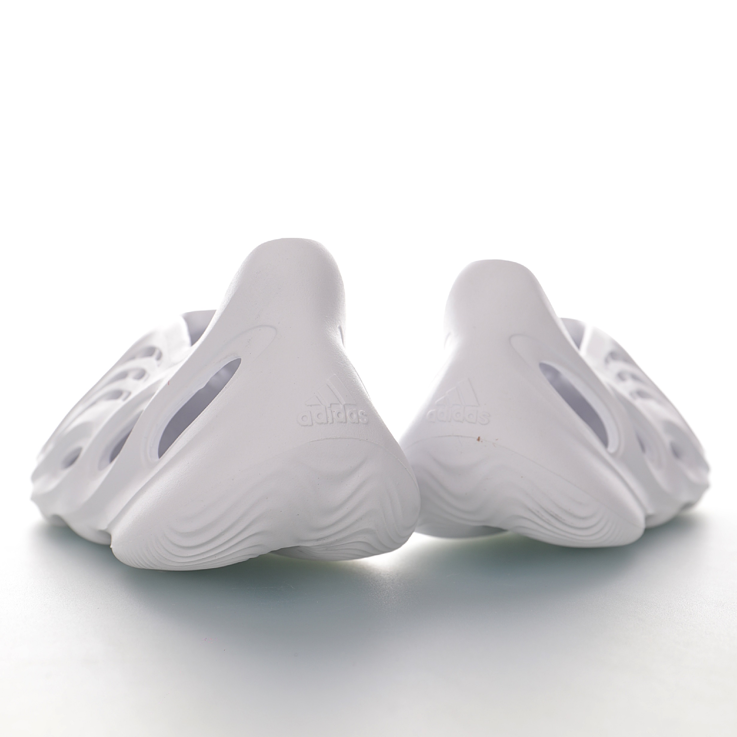 Kanye West x adidas Yeezy Foam Runner Slide"Ararat"