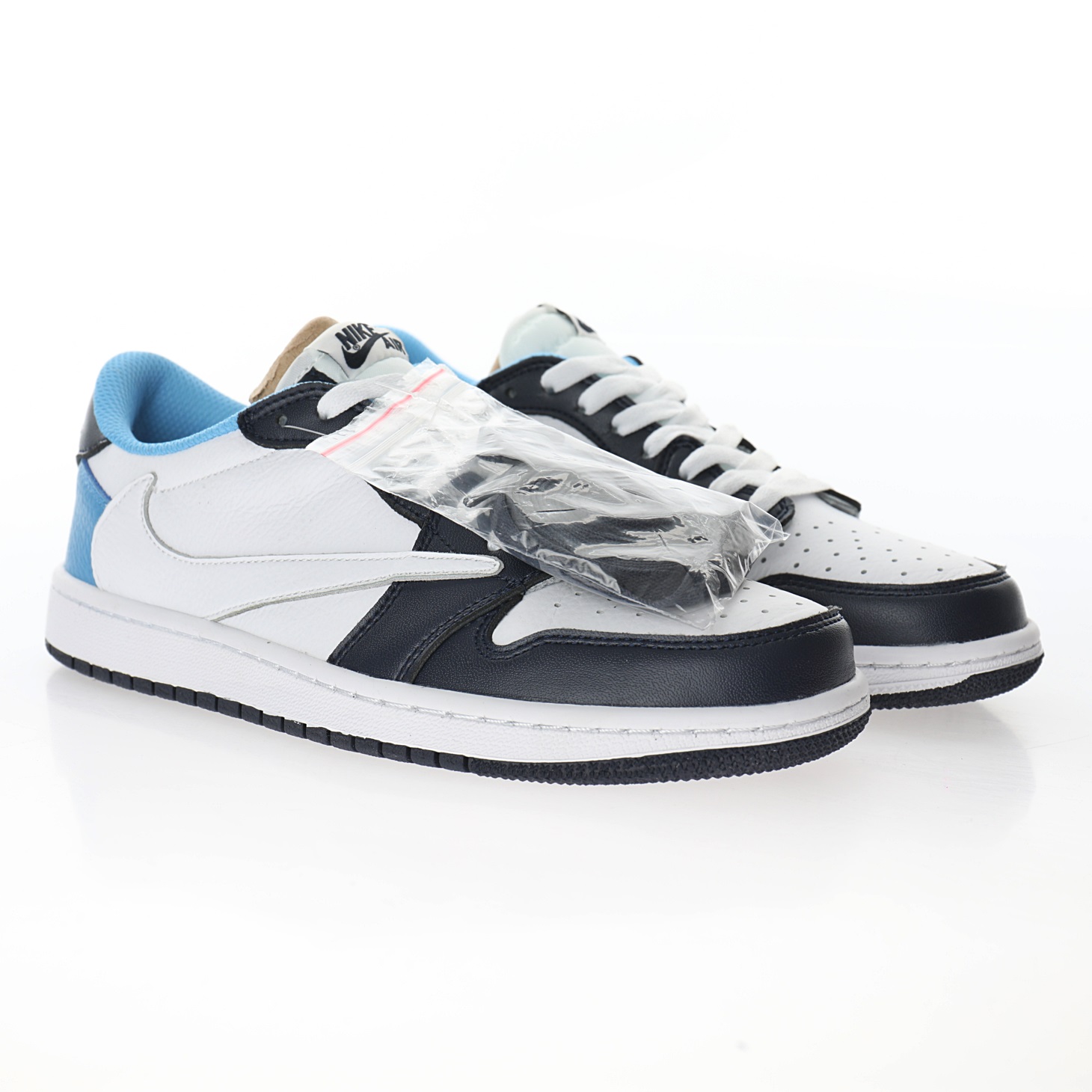 Travis Scott x Nike Air Jordan 1 Retro Low"Obsidian"