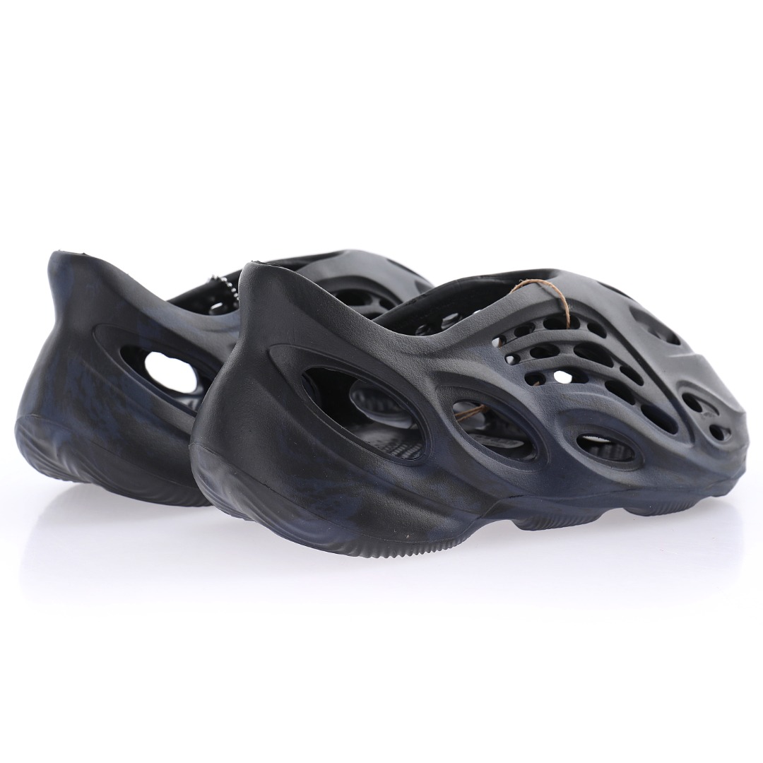 Kanye West x adidas Yeezy Foam Runner Slide"Sand"