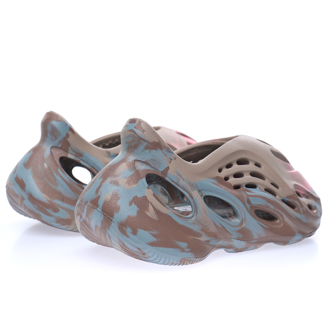 Kanye West x Adidas Yeezy Foam Runner Slide"MX Sand Grey"