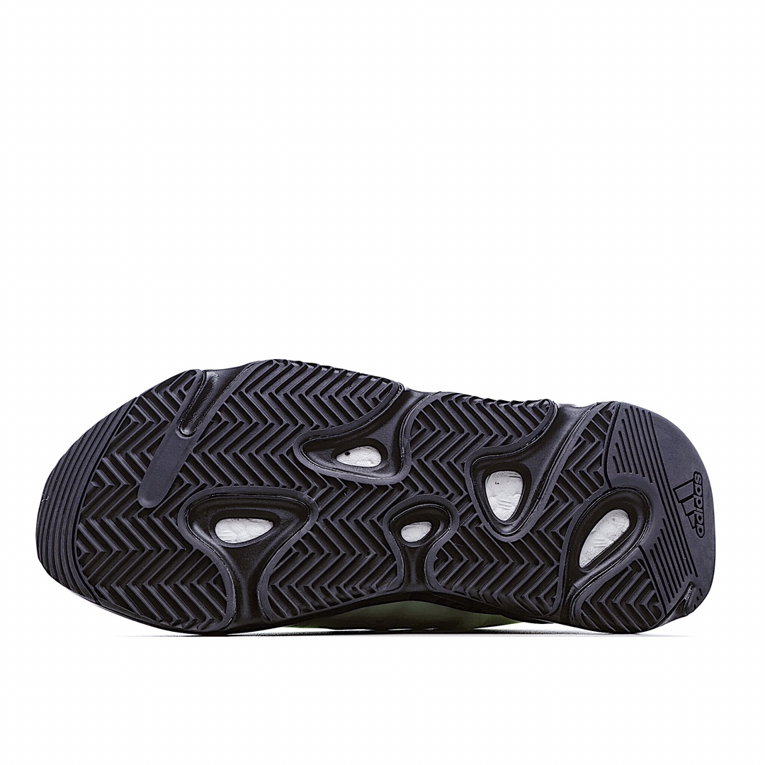 Adidas Yeezy 700 MNVN