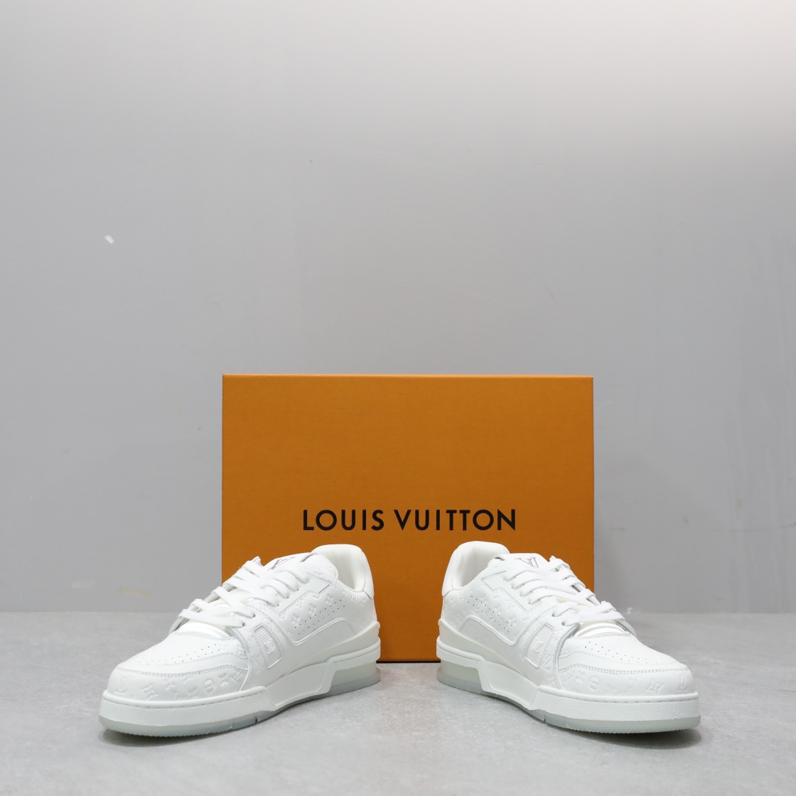 LOUIS VUITTON TRAINERS