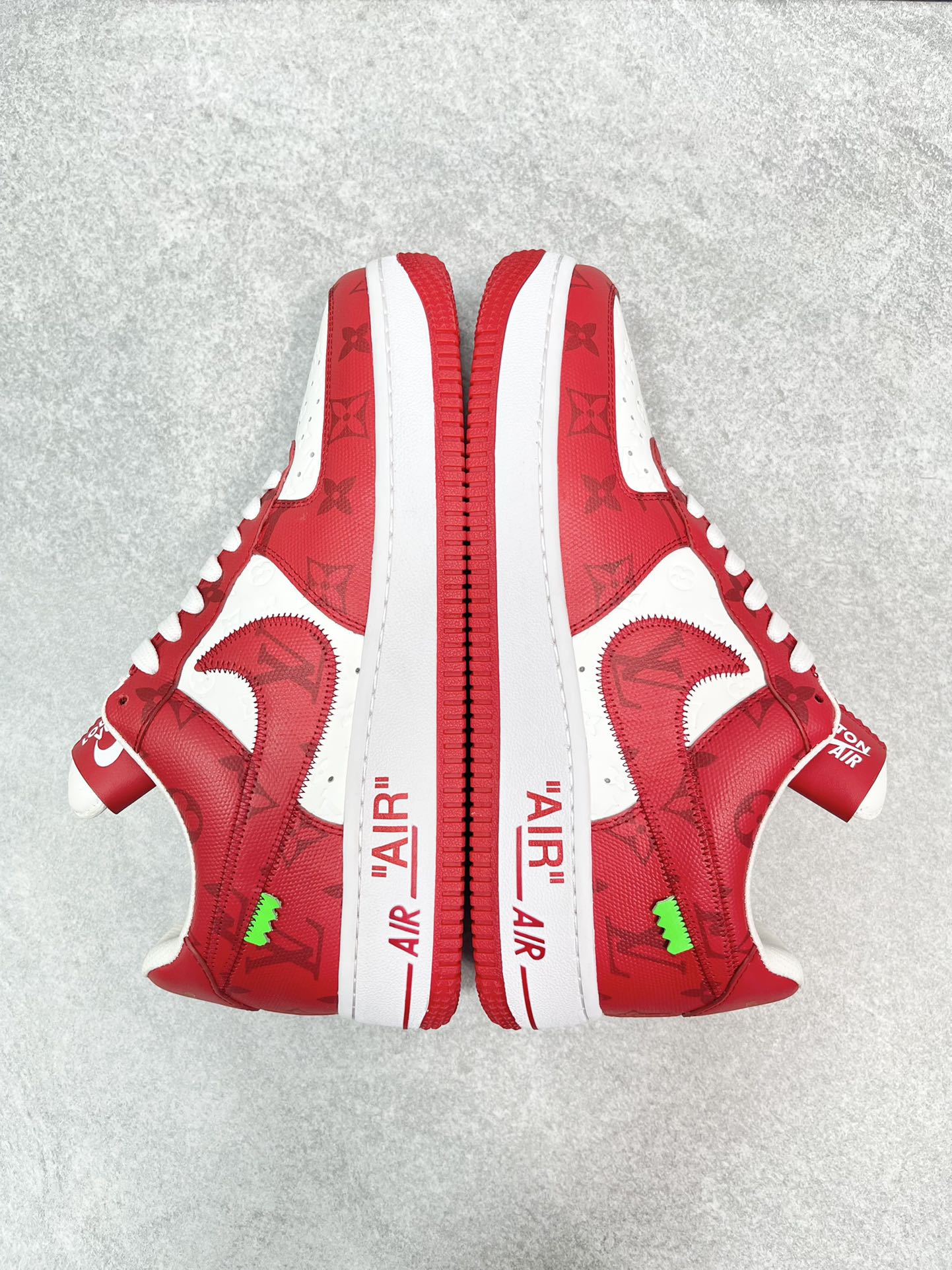 LOUIS VUITTON TRAINERS