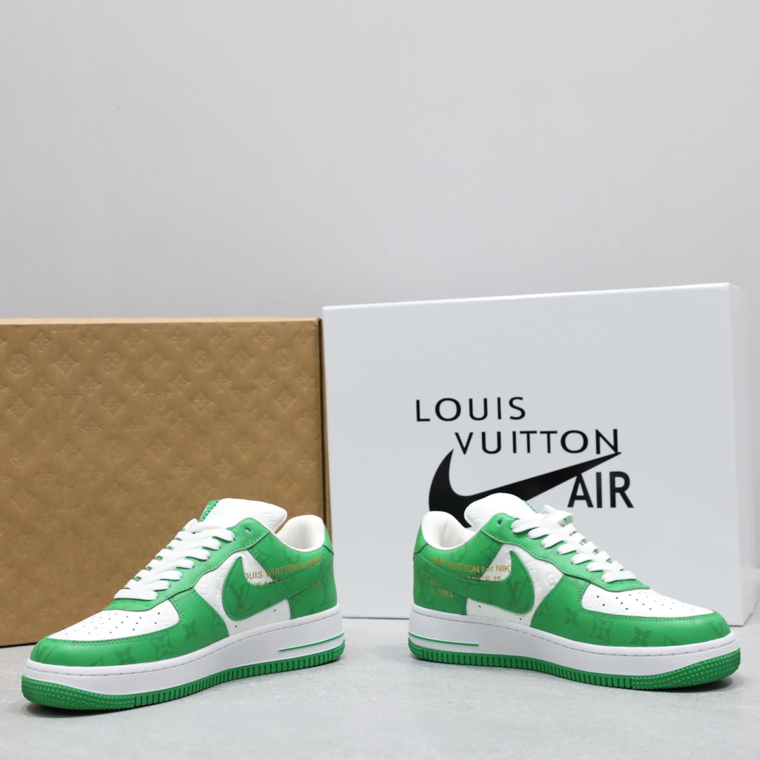 LOUIS VUITTON * NIKE AIR FORCE1