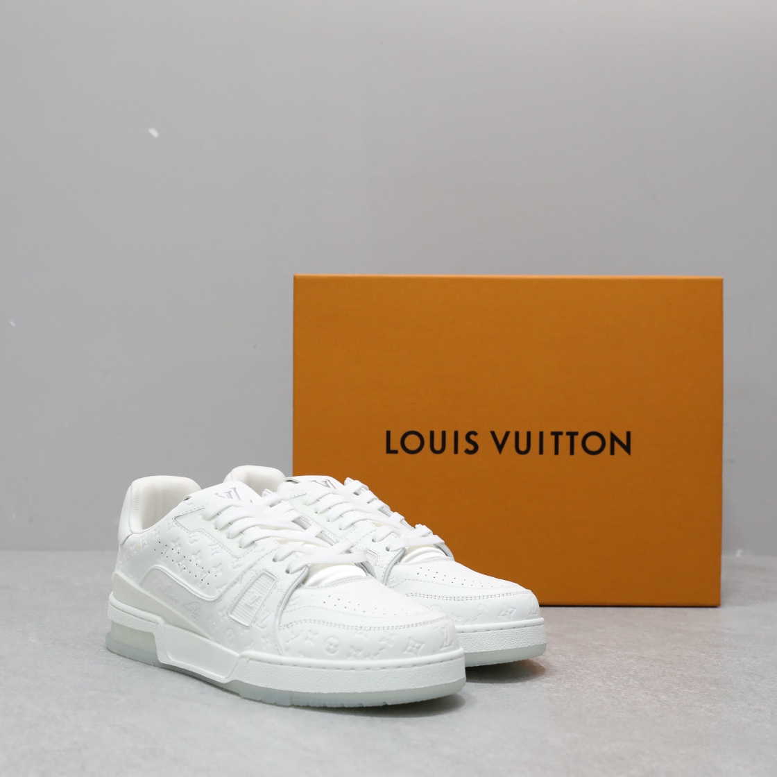 LOUIS VUITTON TRAINERS