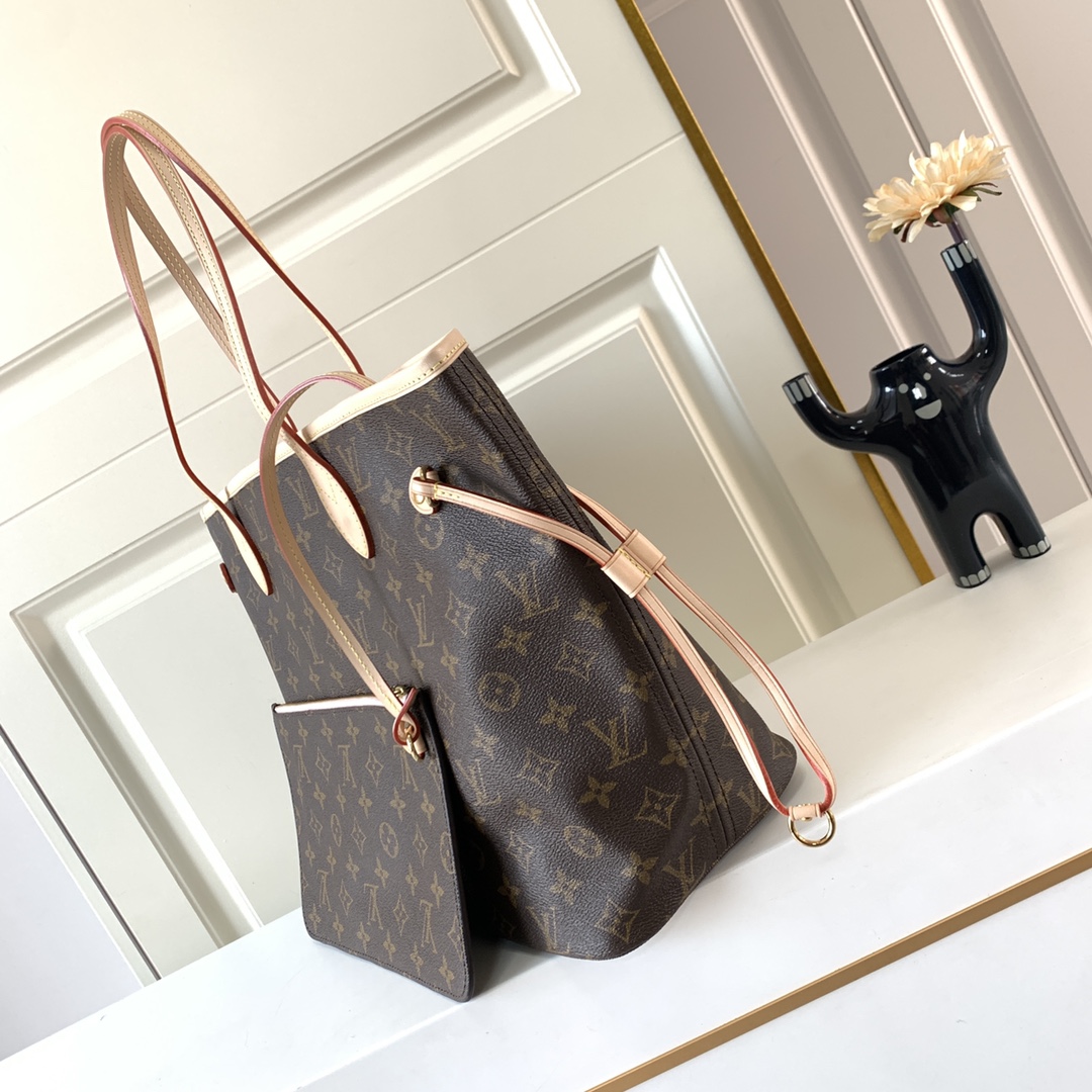 LOUIS VUITTON BAG