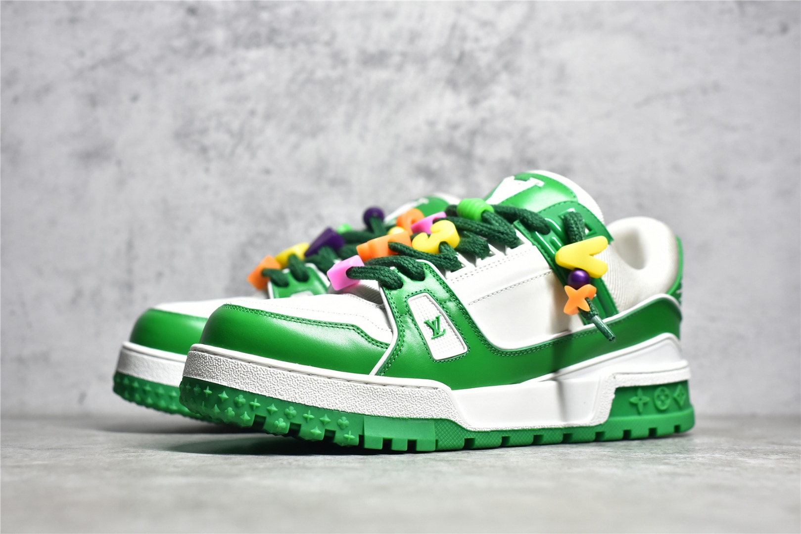 LV SNEAKER