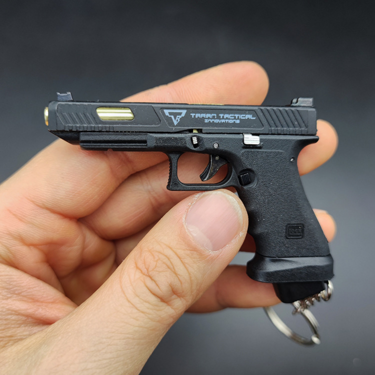 1:3 Glock34 Keychain Model