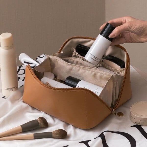 Large capacity travel cosmetic bag-Free Delivery