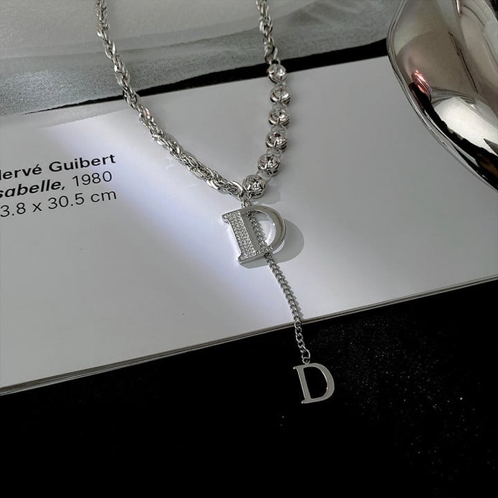 MICRO SETTING ZIRCON D LETTER PENDANT LONG NECKLACE