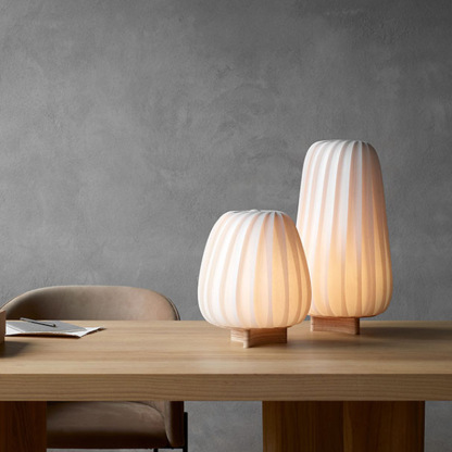 Simple Solid Wood Medieval Table Lamp Pleated Bedside Lamp-labpiecesign