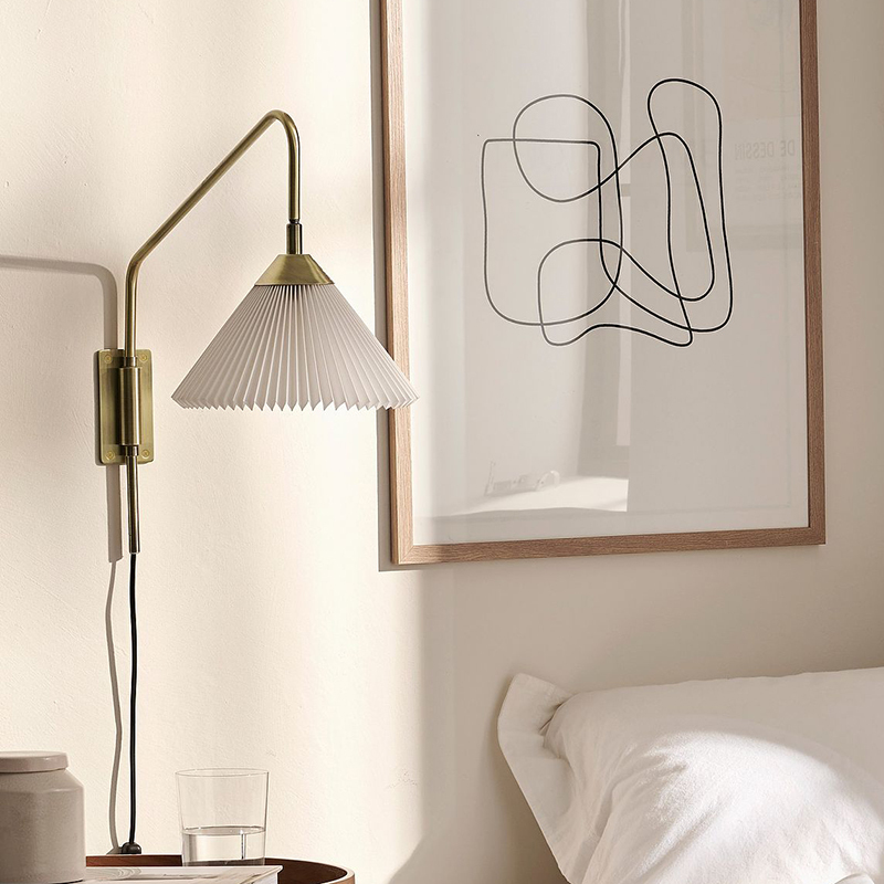 Nordic Modern Minimalist Pleated Fabric Bedside Wall Lamp