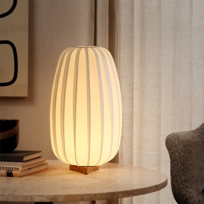 Simple Solid Wood Medieval Table Lamp Pleated Bedside Lamp-labpiecesign