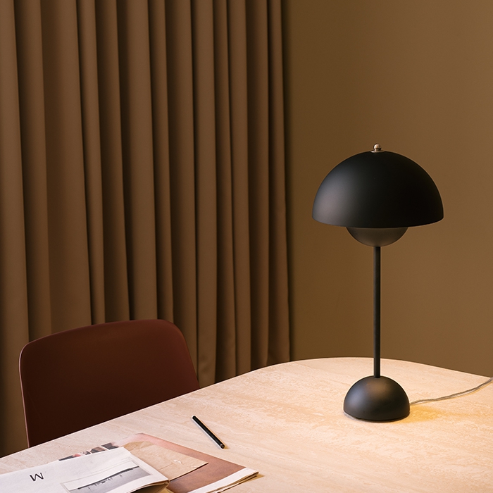 Flowerpot VP3 Minimalist Metal Table Lamp Creative Beside Lamp