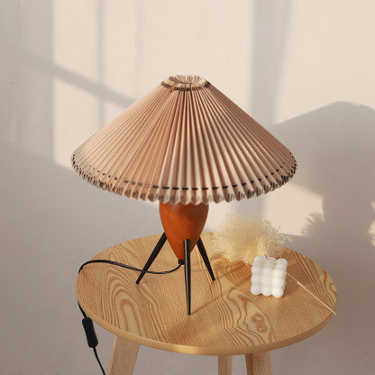 Makie Table Lamp 15.7″- 14.9″-labpiecesign