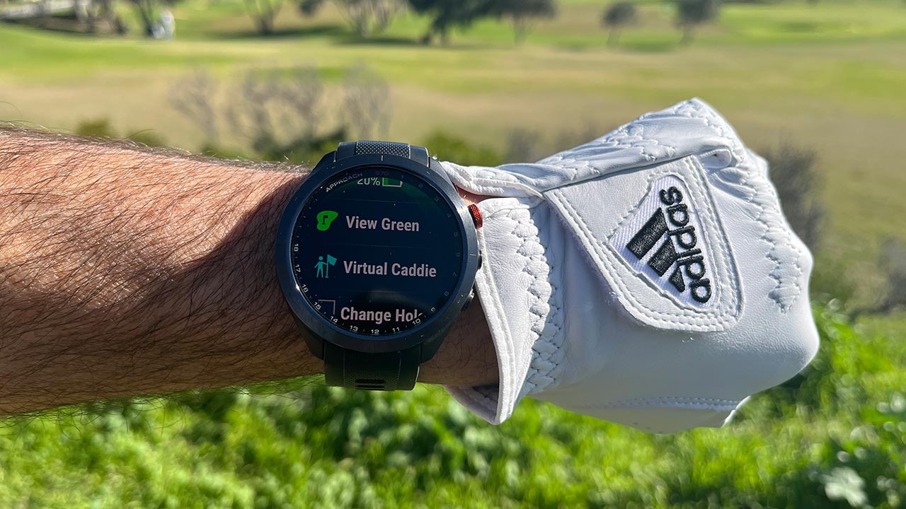 GARMIN Approach S70 GPS Watch - Review - GolfBox