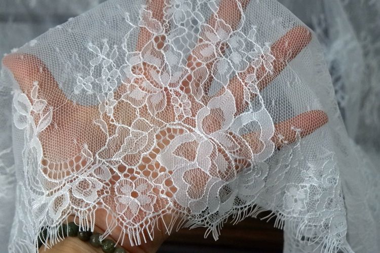 Chantilly Lace Fabrics Width 150 cm CHL0044-Lace Fabric Shop