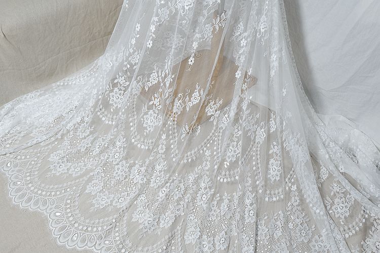 French Chantilly Lace Width 150 cm CHL0034-Lace Fabric Shop