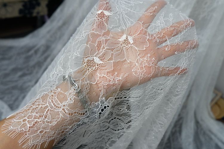 Eyelash Chantilly Lace Width 150 cm CHL0041-Lace Fabric Shop
